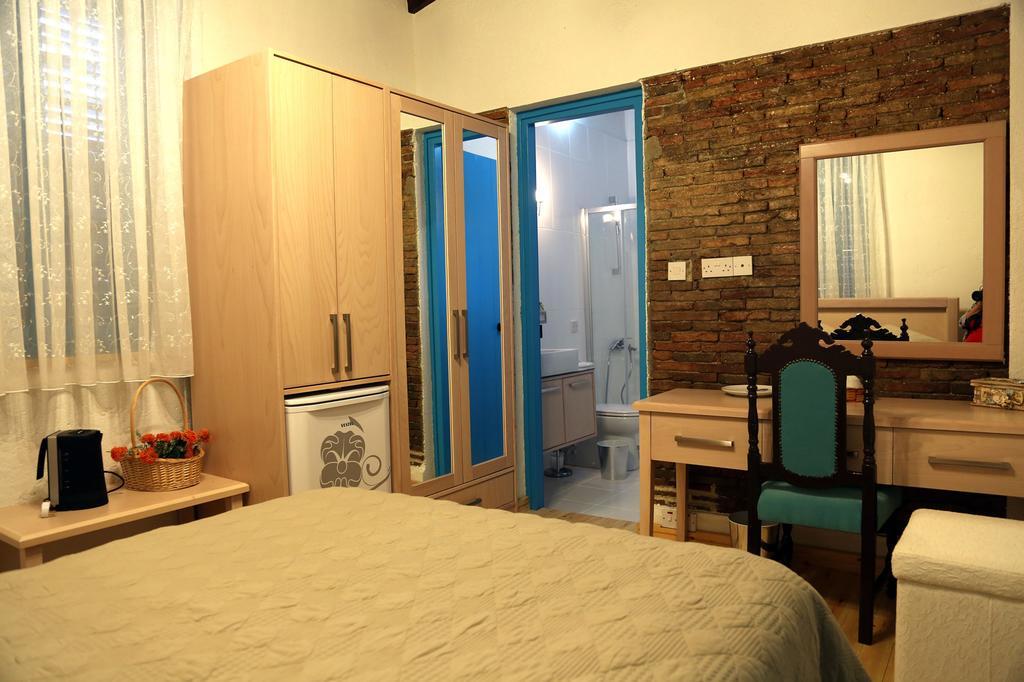 Cypriot Swallow Boutique Hotel Nikosia Zimmer foto
